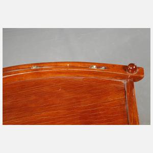 Beistelltisch in Hufeisenform