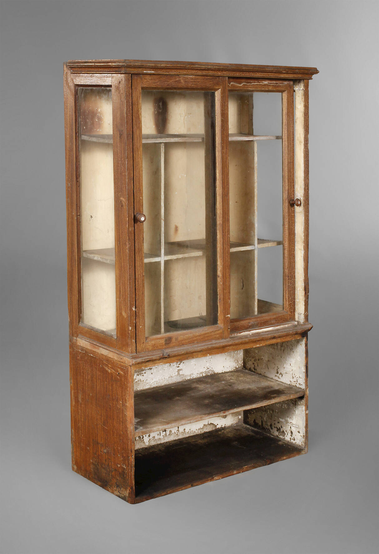 Kleiner Hängeschrank