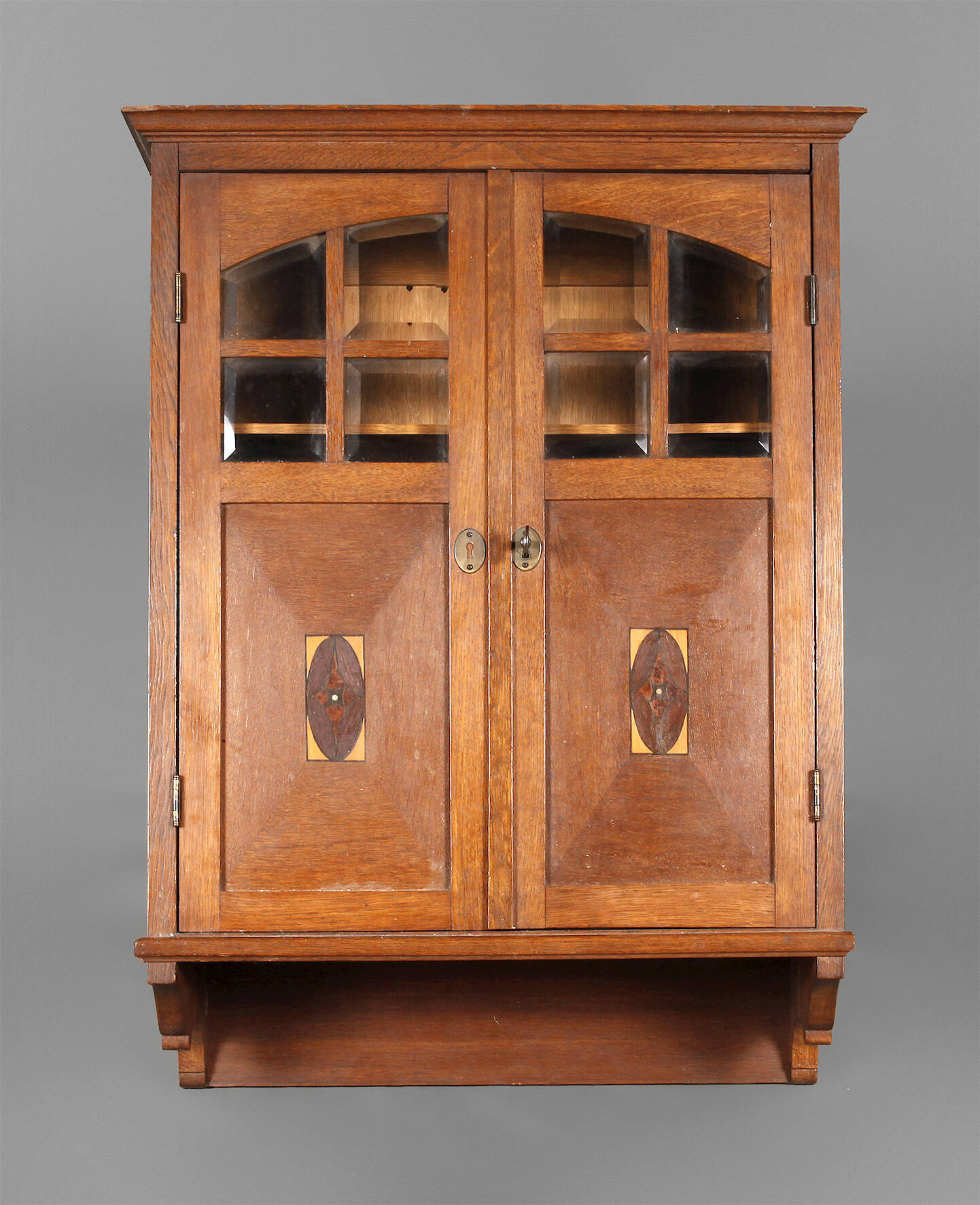 Wandschrank Jugendstil