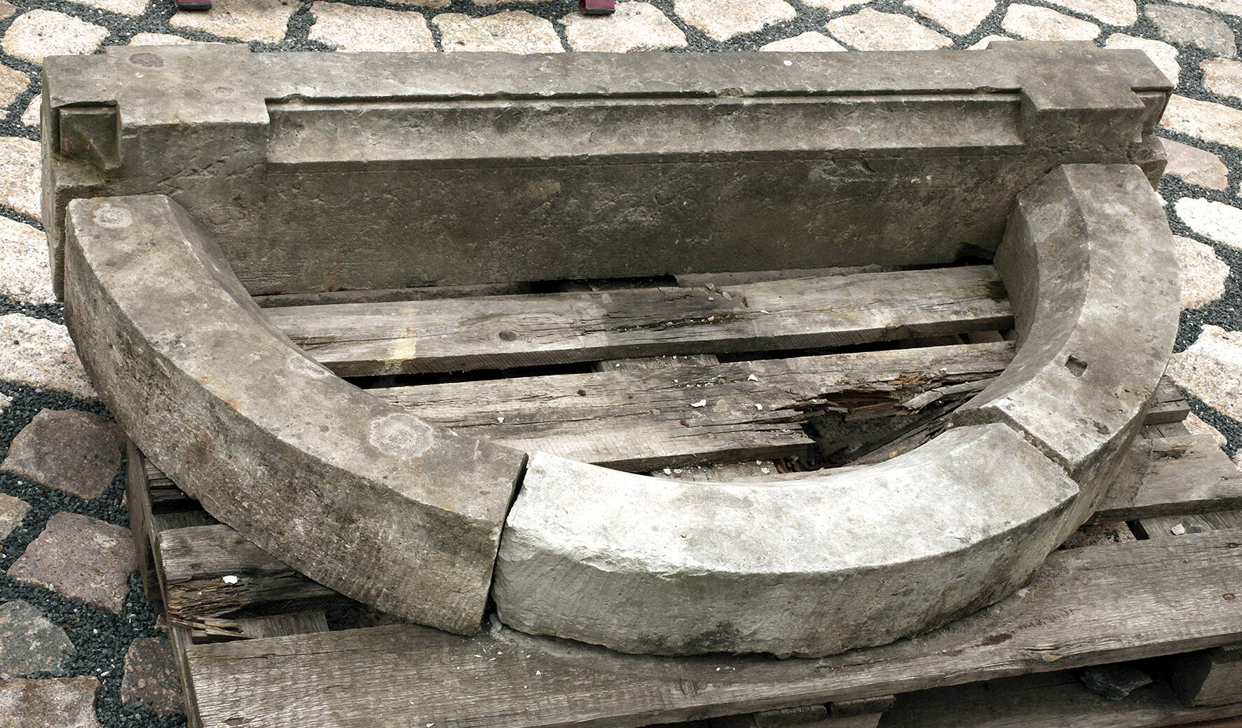 Pflanzfassung Sandstein