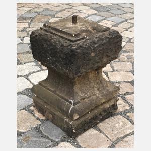 Sockelstein für Gartenskulptur
