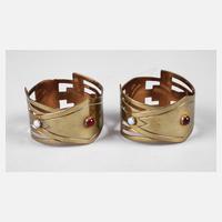 Zwei Serviettenringe mit Schmucksteinen111