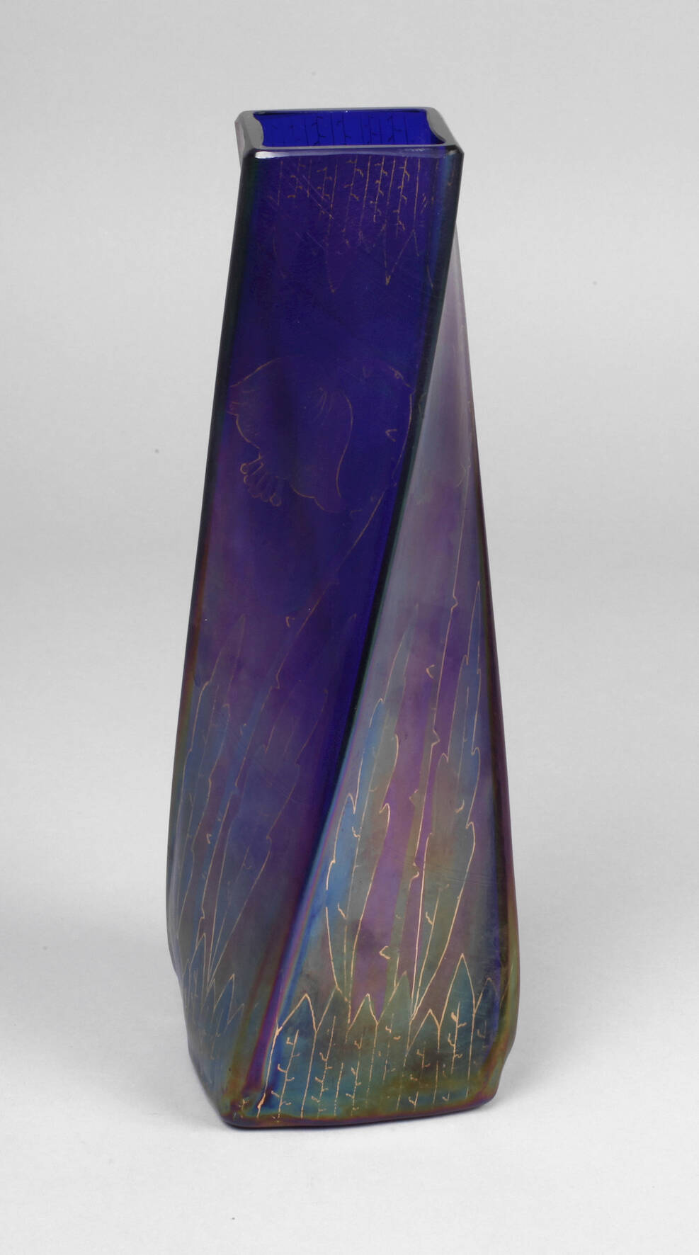 Jugendstilvase Mohndekor