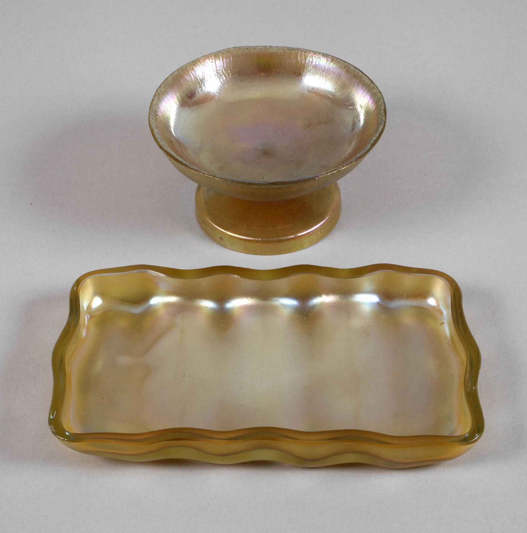 Zwei Schalen in der Art von Tiffany