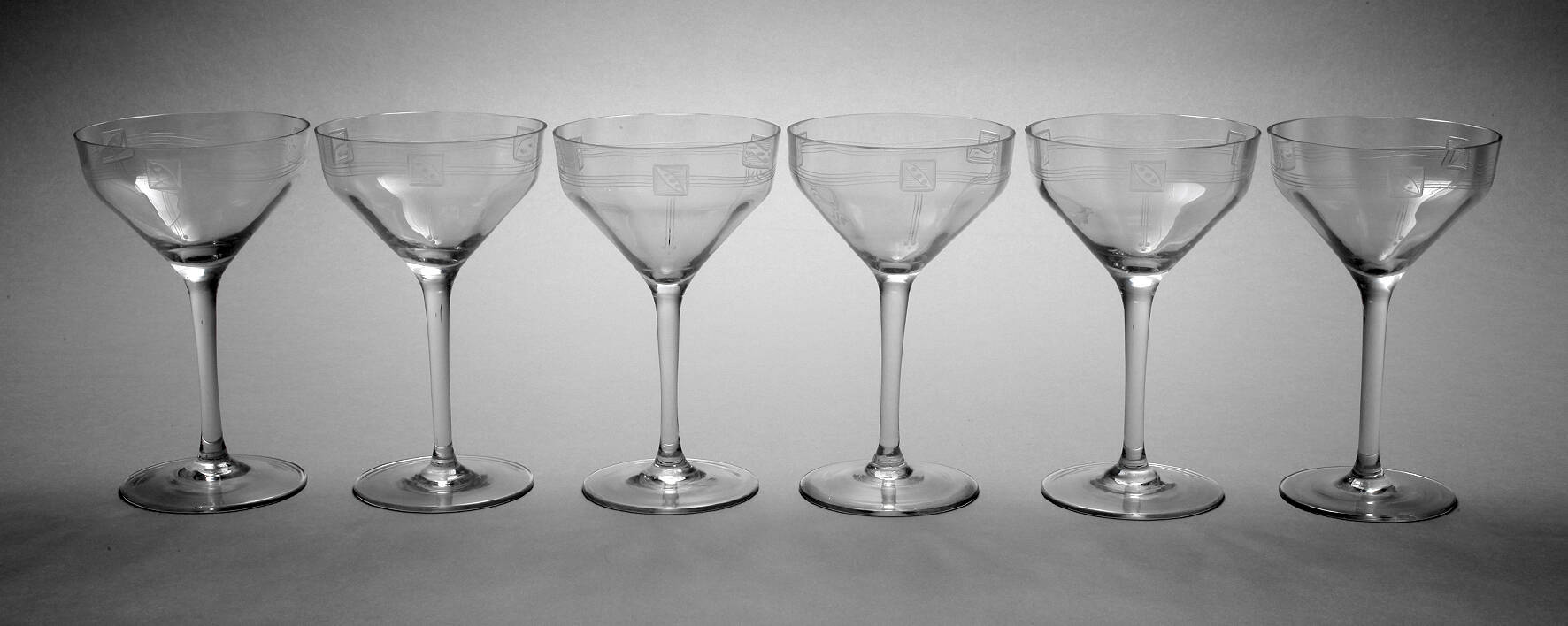 Sechs Champagnerschalen