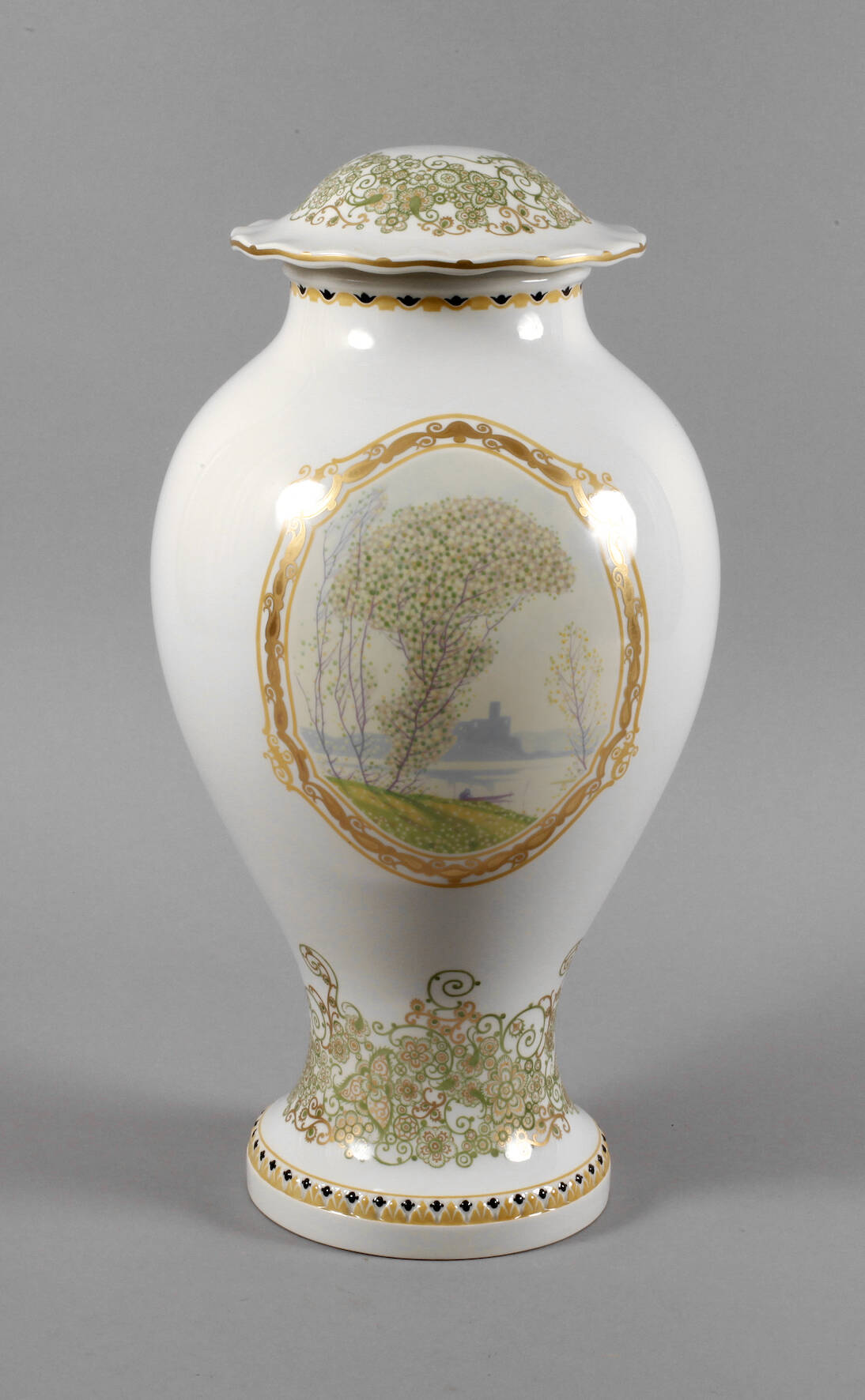 KPM Berlin übergroße Deckelvase