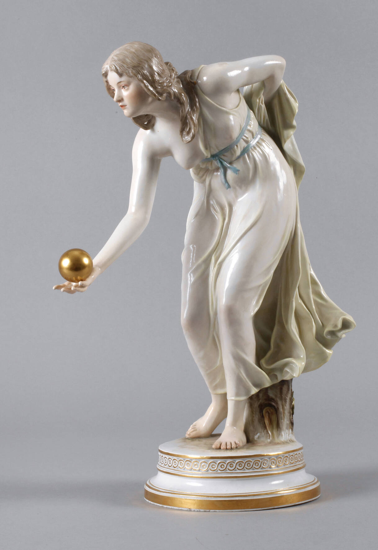 Meissen Kugelspielerin