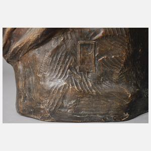 Goldscheider übergroße Figur "Rückkehr vom Brunnen"