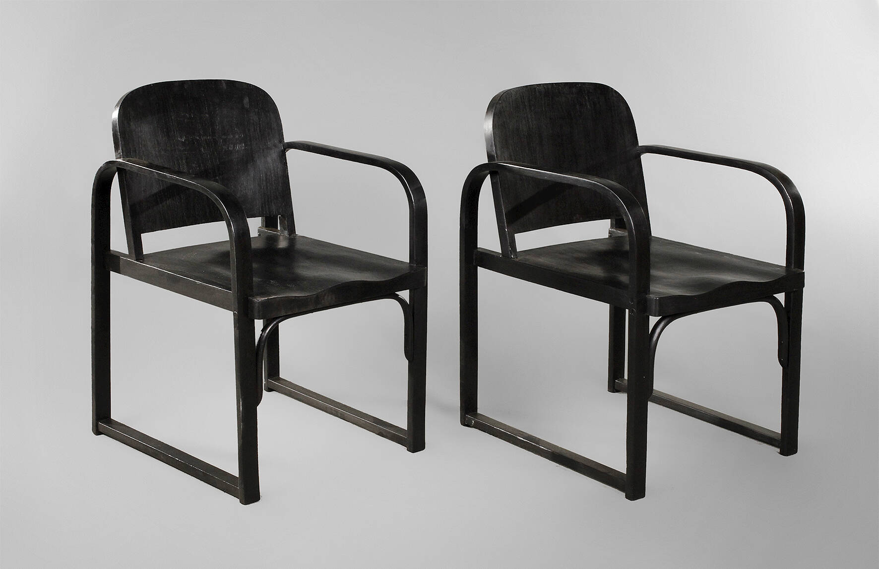 Zwei Armlehnsessel Tatra