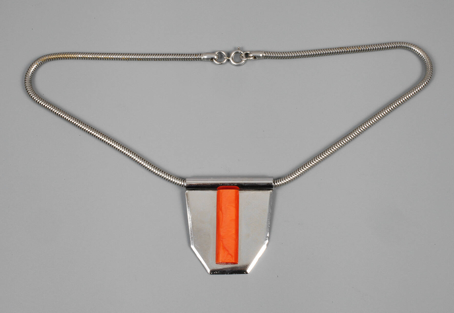 Jakob Bengel Collier mit Galalith