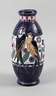 Amphora Vase mit Vogelmotiven