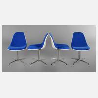 Vier Stühle "Lafonda" Charles & Ray Eames111