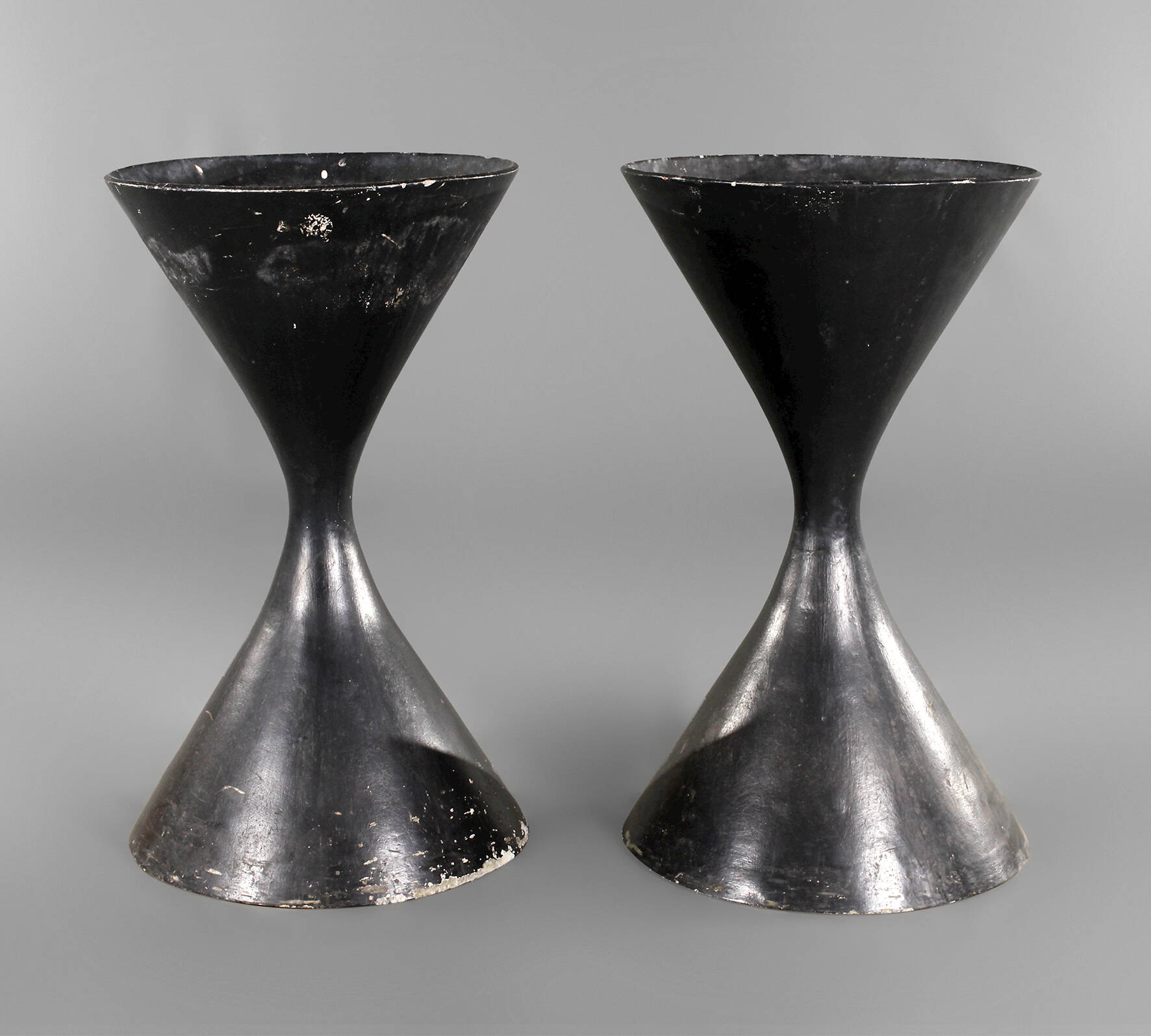 Paar Standascher/Pflanzschalen