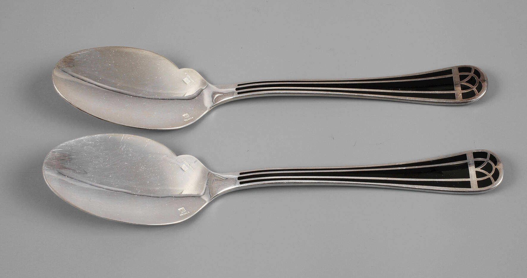 Christofle Paris Paar Designlöffel "Talisman"