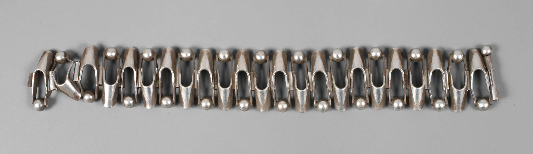 Ungewöhnliches Armband