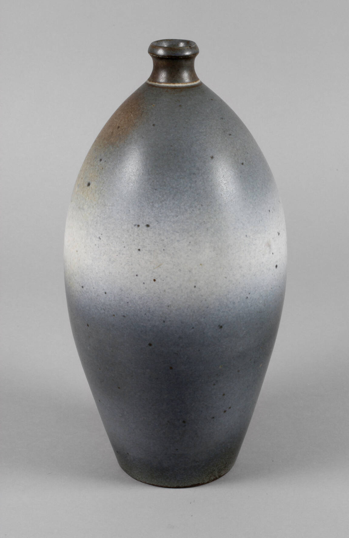 Zeitgenössische Steinzeug Vase