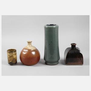 Horst Kerstan vier Keramikvasen