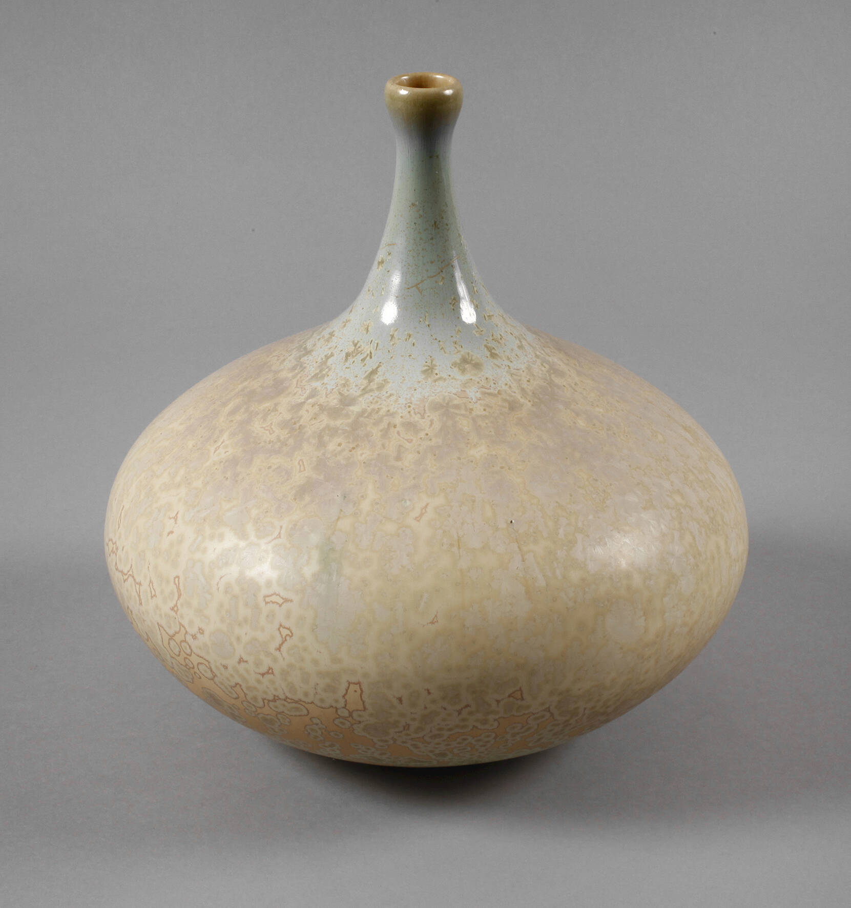 Wendelin Stahl Vase Kristallglasur