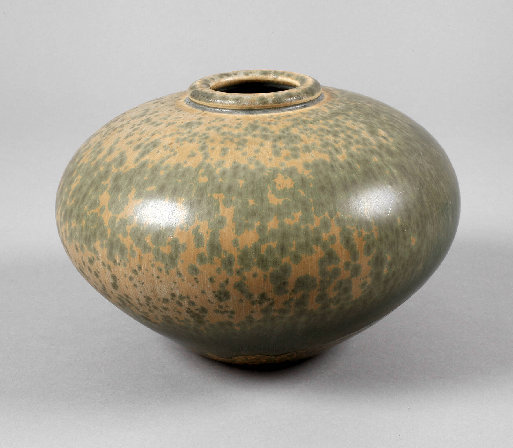 Ernst Stauber Vase