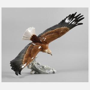 Hutschenreuther großer Seeadler über einer Welle