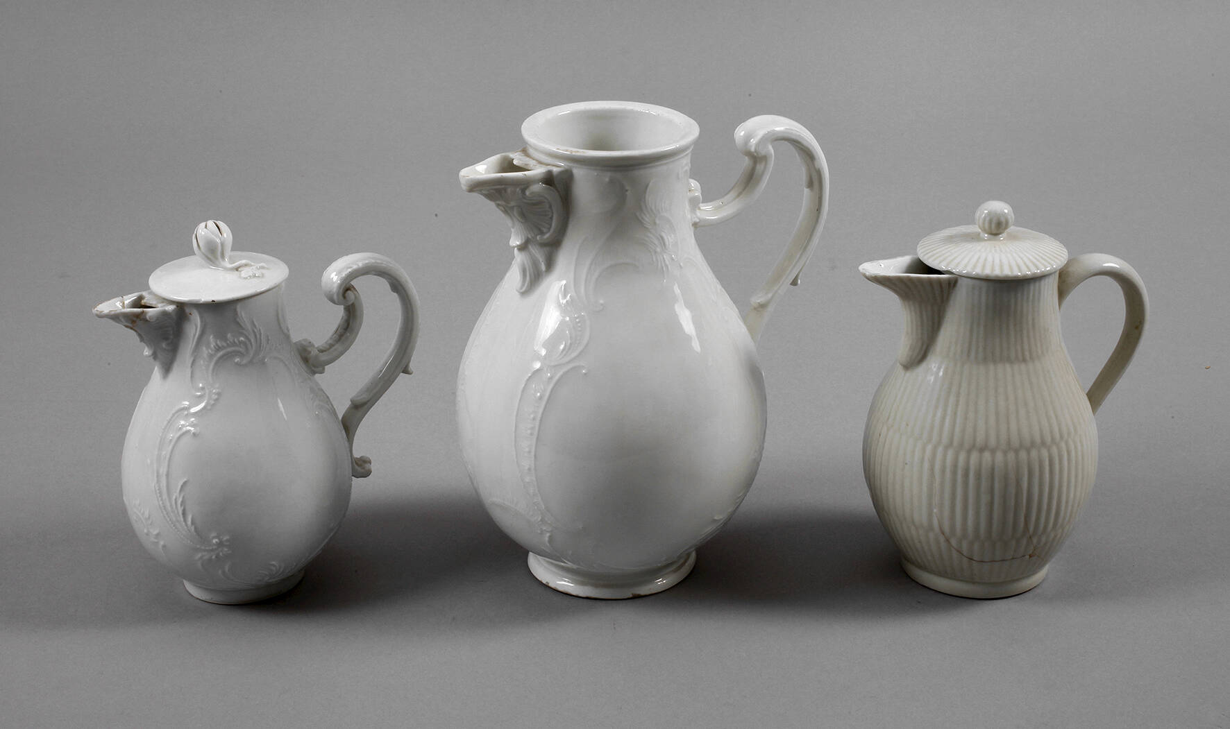 Meissen drei Kannen Weißporzellan