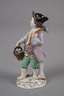 Meissen "Gärtnerkind mit Hacke und Korb"
