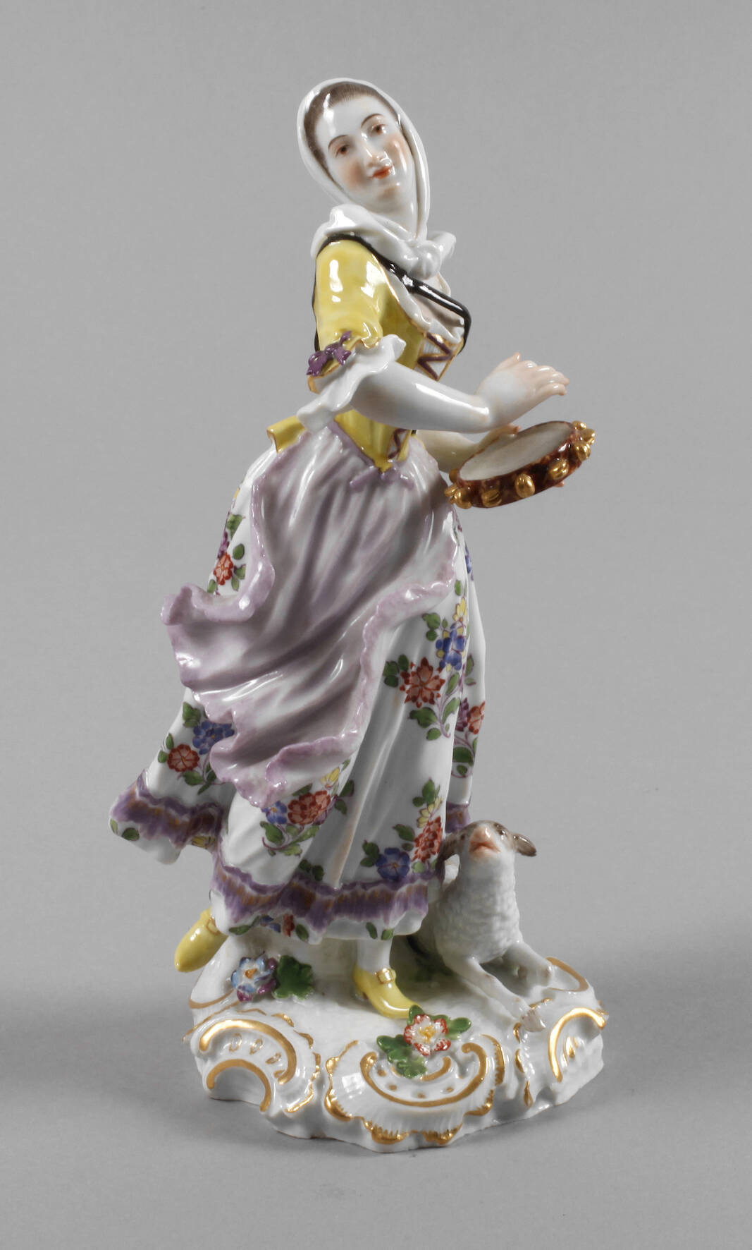 Meissen Schäferin mit Tamburin