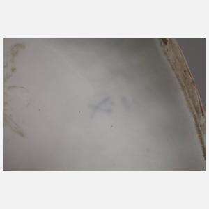 Übergroßes Figurenpaar