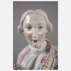 Übergroßes Figurenpaar