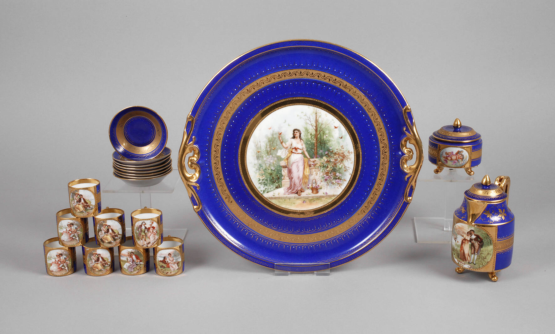 Mokkaservice mit Tablett