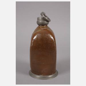 Steingutflasche mit Zinnschraubverschluss