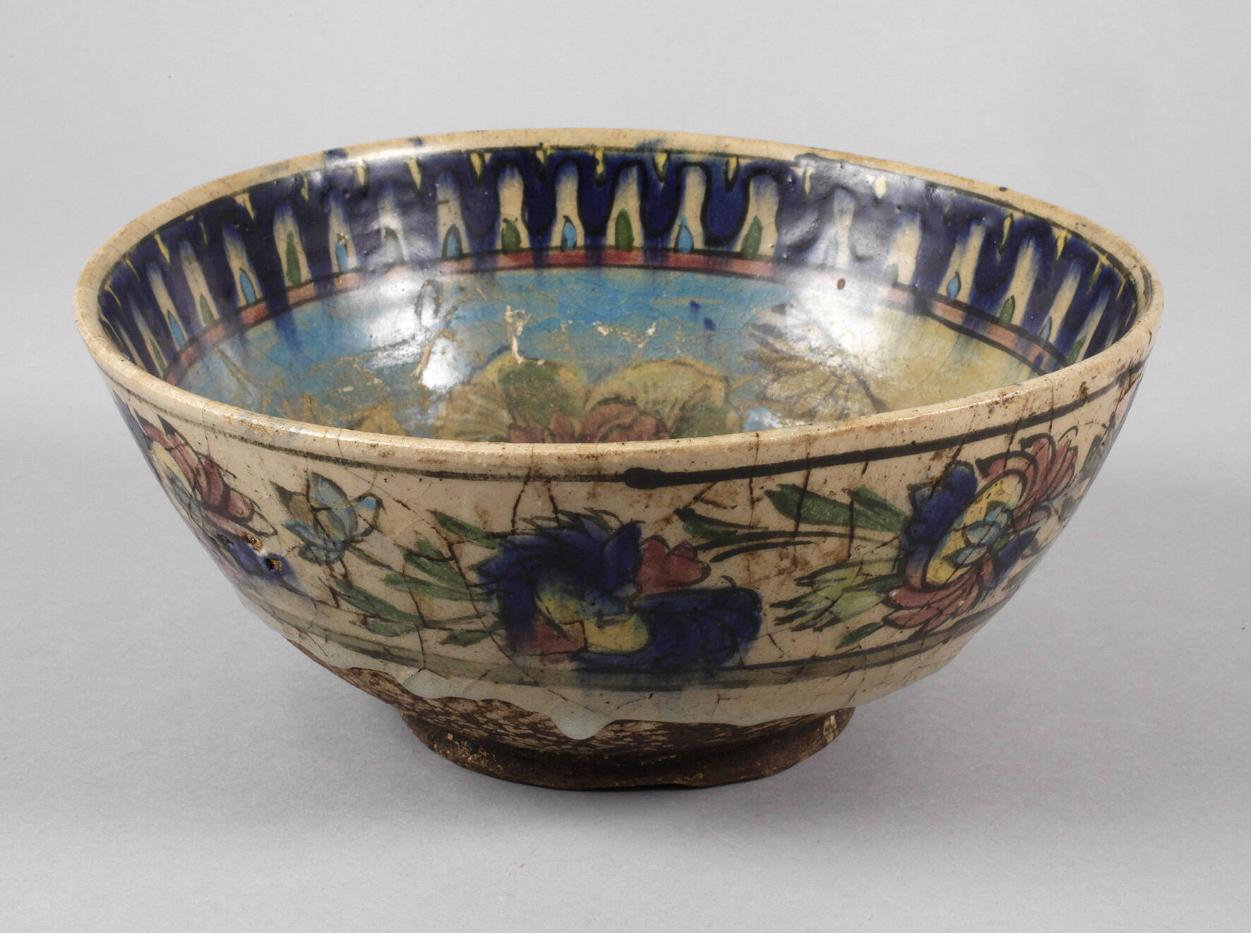 Persische Steingutschale