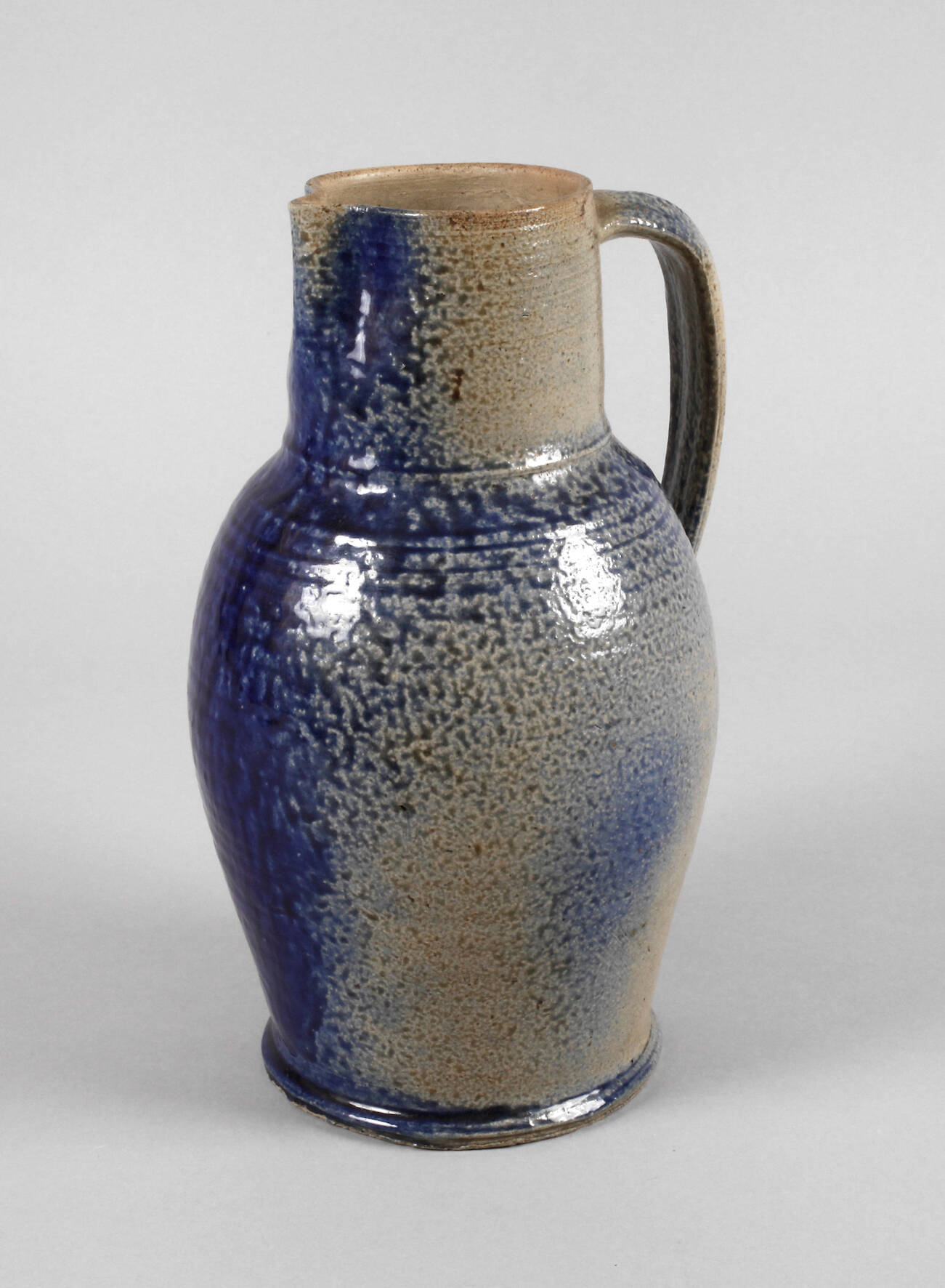 Bürgeler Blauschürzenkanne