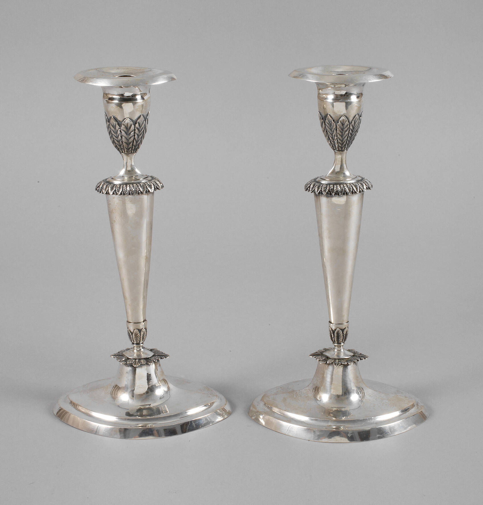 Paar klassizistische Silberleuchter