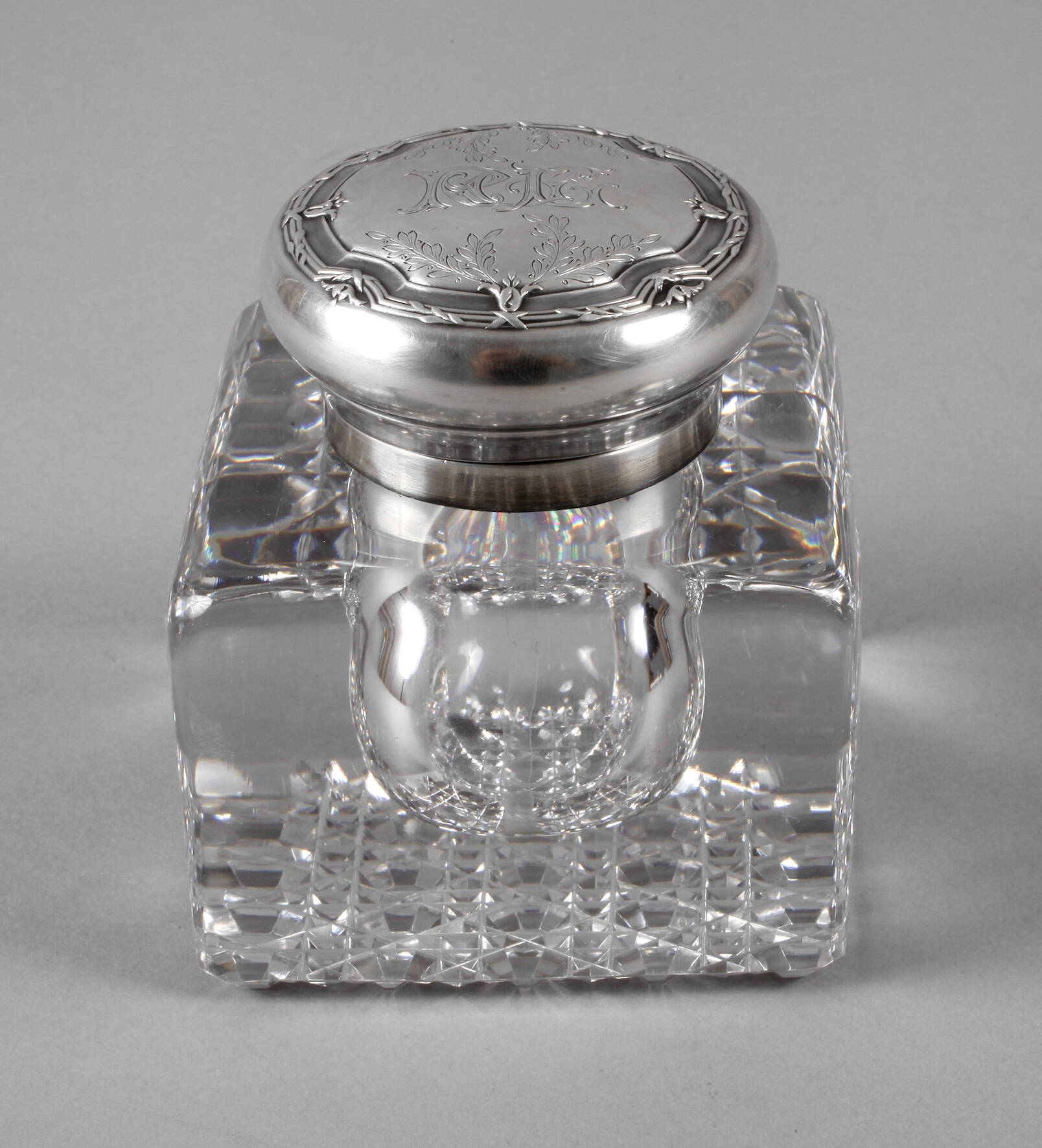 Tintenfass mit Silbermontierung