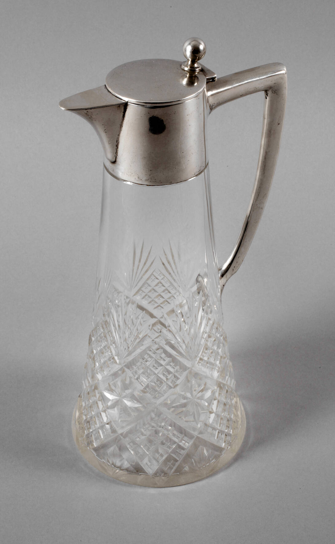 Karaffe mit Silbermontierung