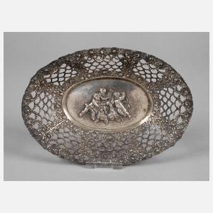 Silberschale mit Puttenmotiv