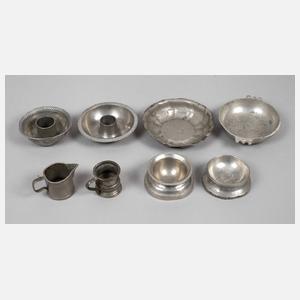 Acht Kleinteile Zinn