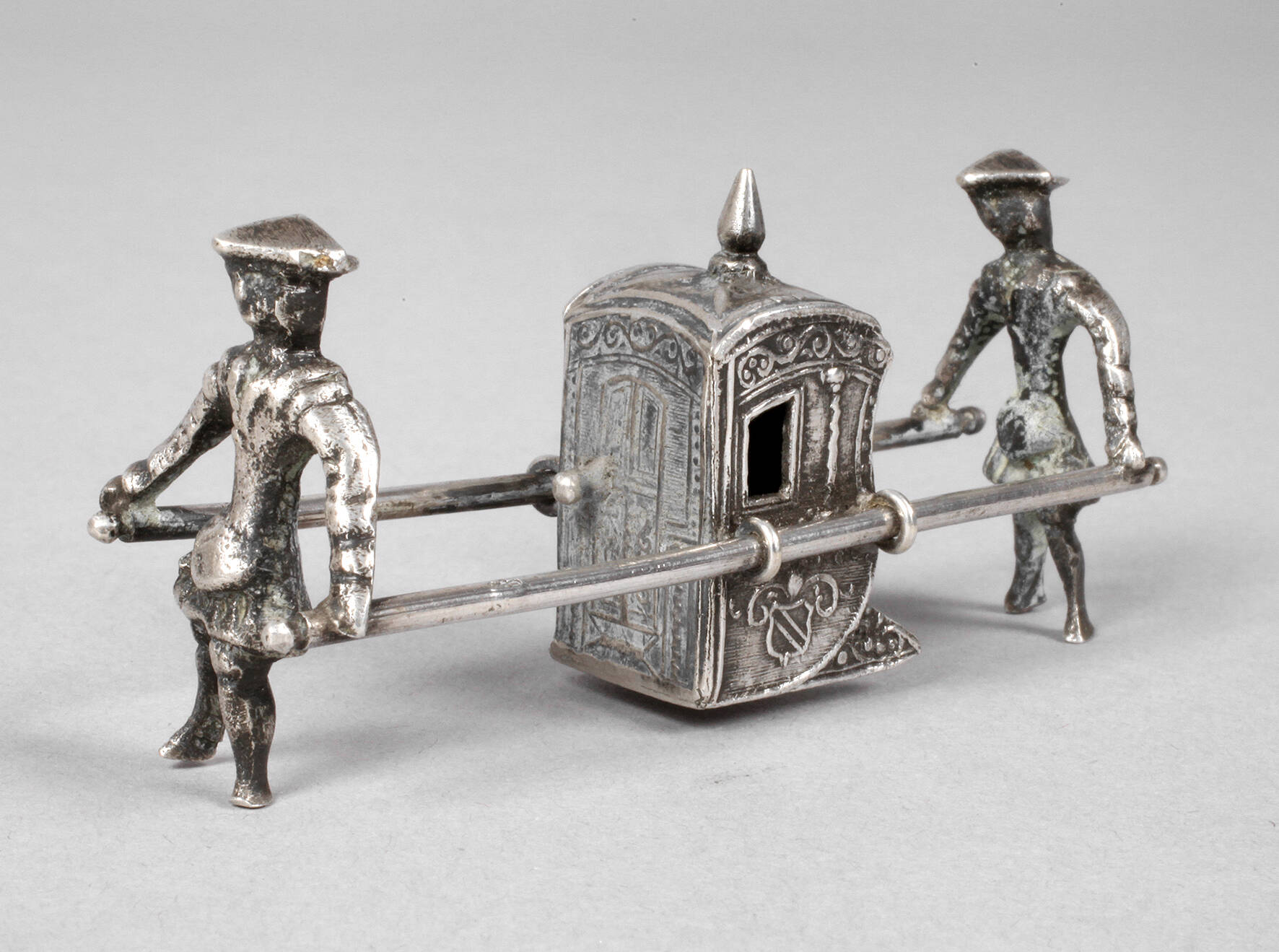 Silberminiatur Sänfte mit Trägern