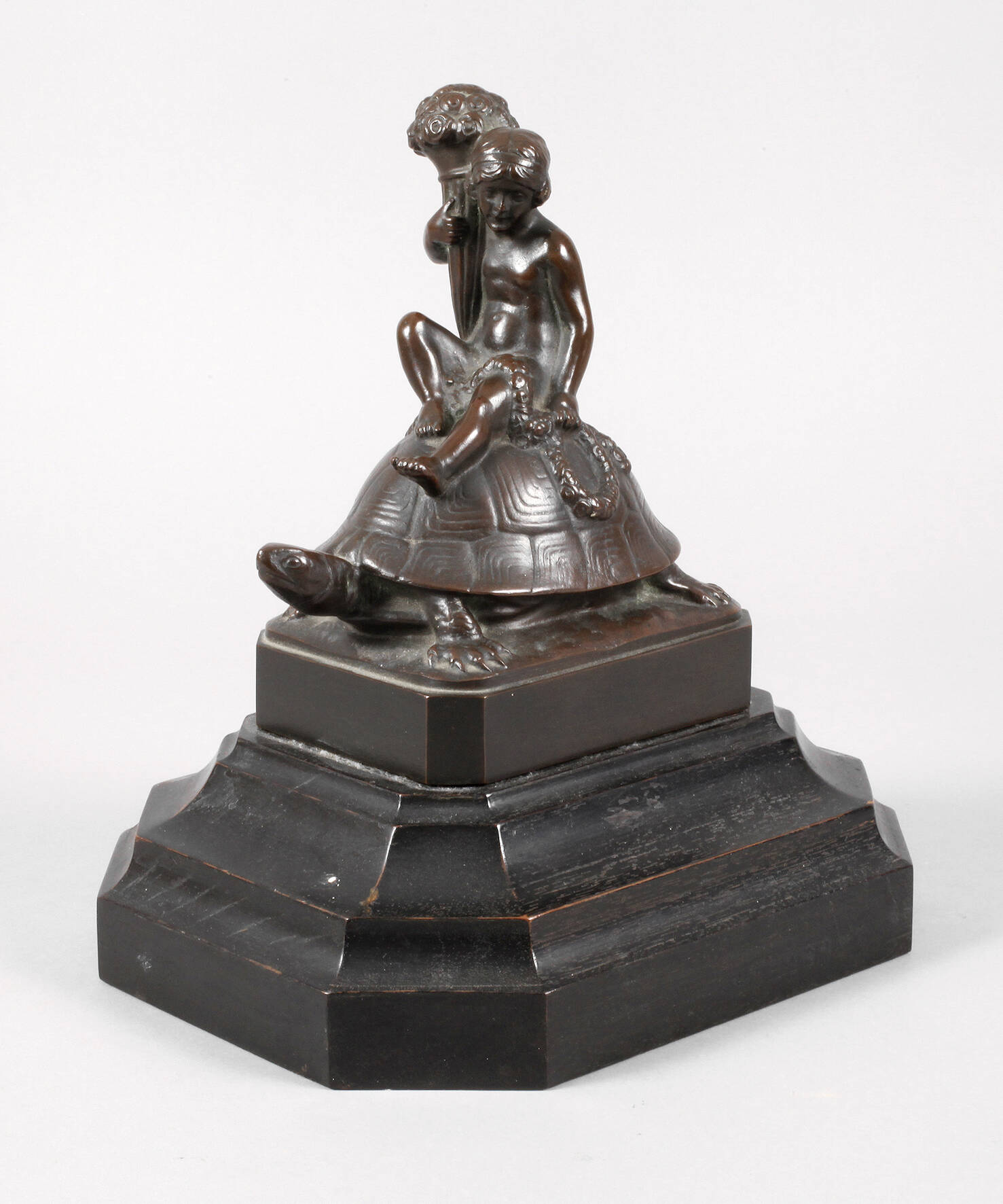 C. Bull, Mädchen auf Schildkröte