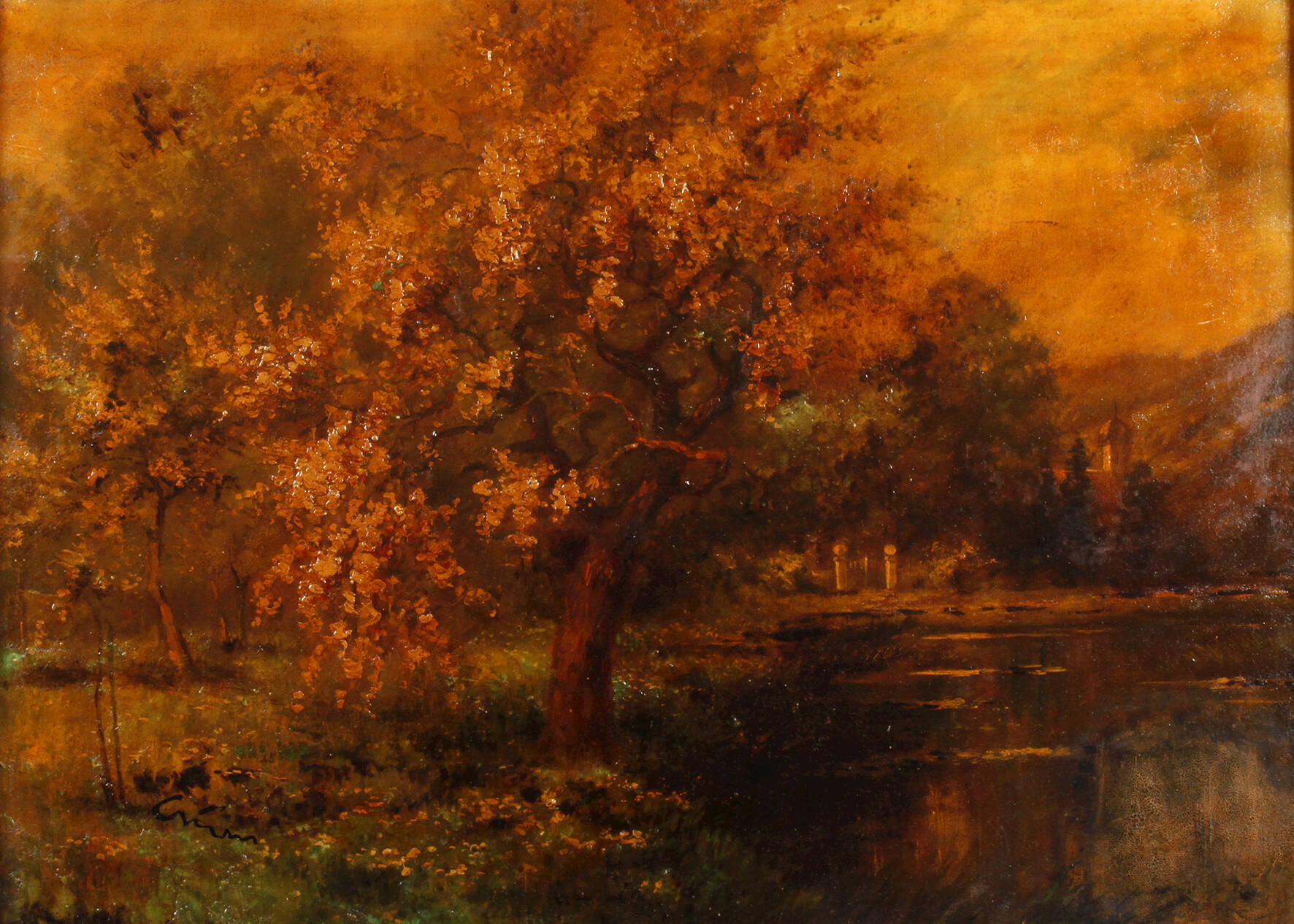 Blühender Baum am See