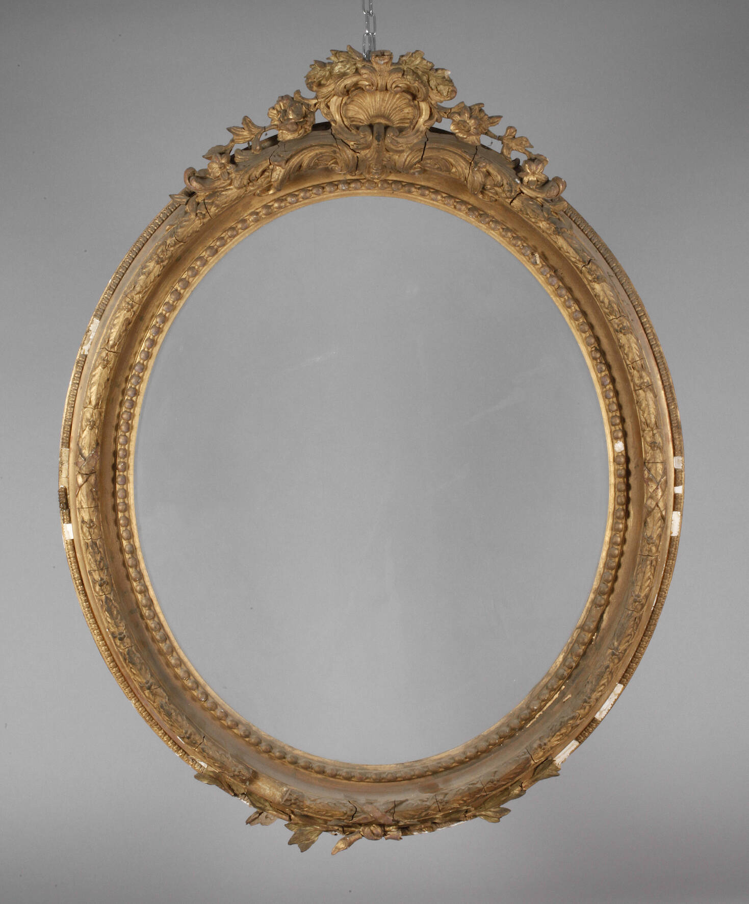 Großer ovaler Goldstuckrahmen um 1860