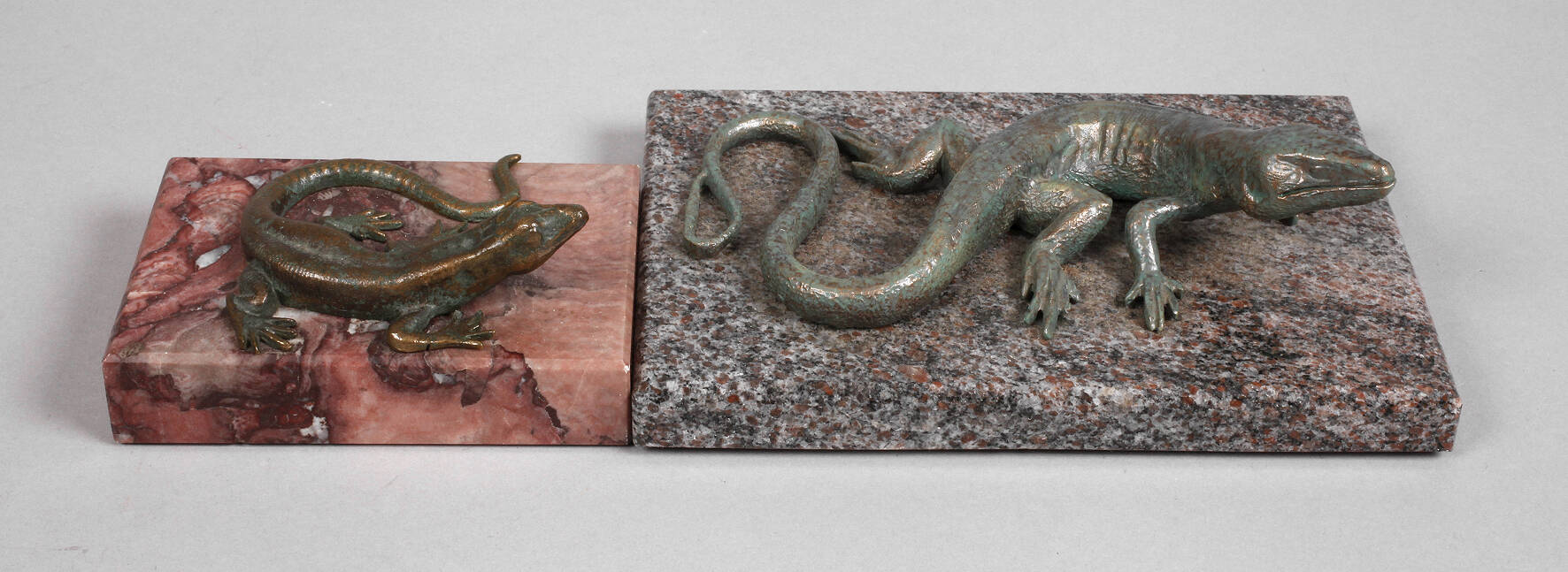 Zwei Briefbeschwerer