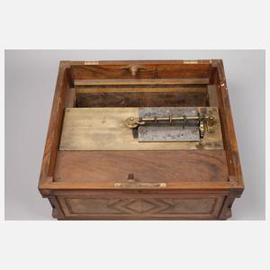 Große Plattenspieldose