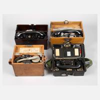 Vier Feldtelefone111