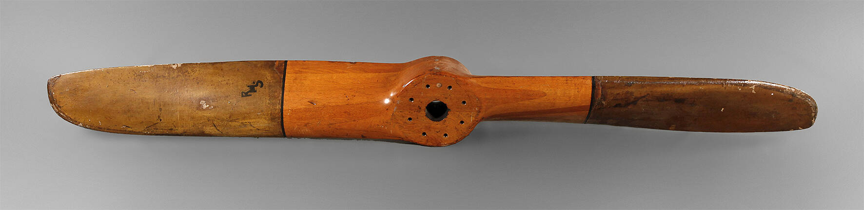 Großer Holzpropeller