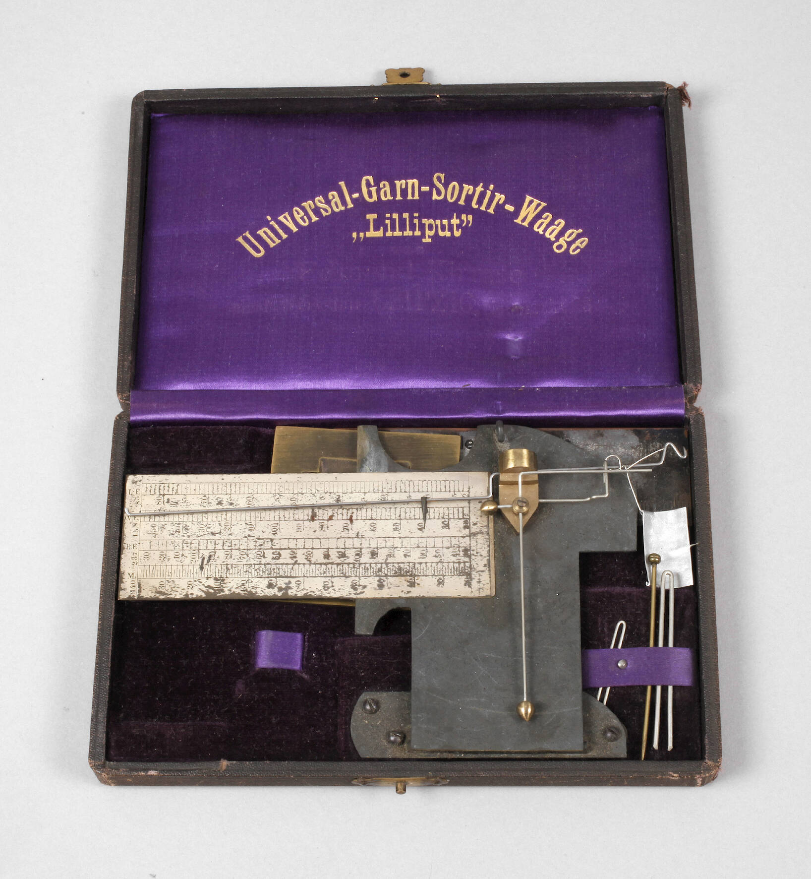 „Universal-Garn-Sortir-Waage“ "Lilliput"