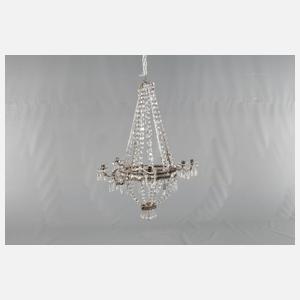 Großer Kristalllüster