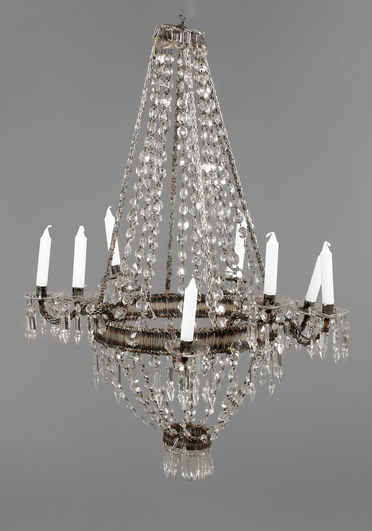 Großer Kristalllüster