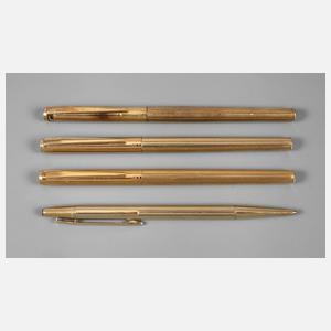 Vier Schreibgeräte Montblanc